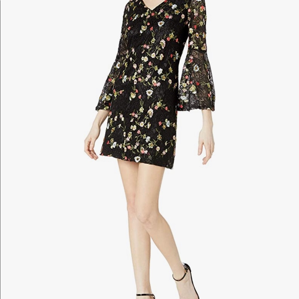 Tahari cocktail dress, only worn once.